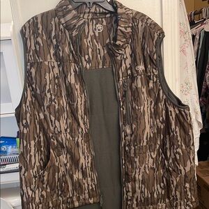 Magellan Outdoors Camouflage Vest
